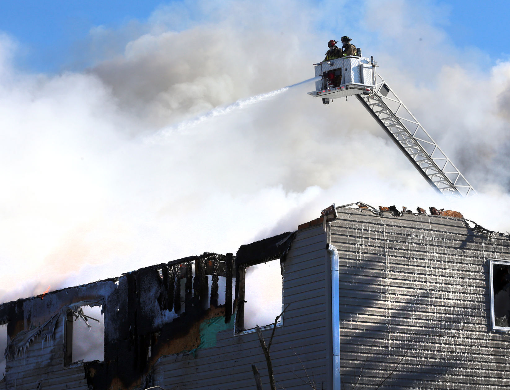 Holmen apartment fire